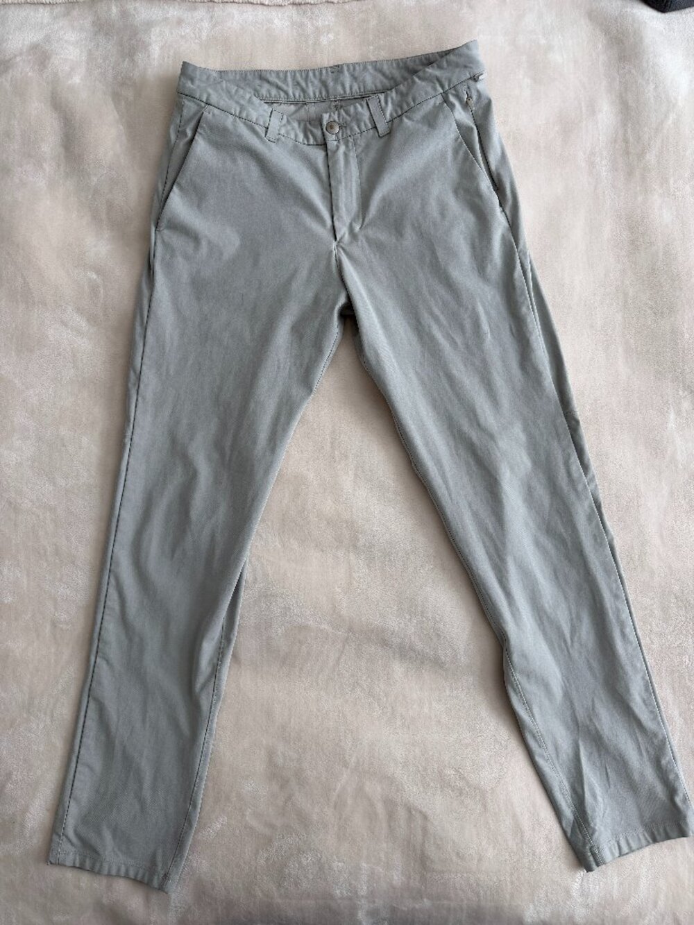 Lululemon Mens 32 Gray Commission ABC Pants Stretch Golf Chino Performance